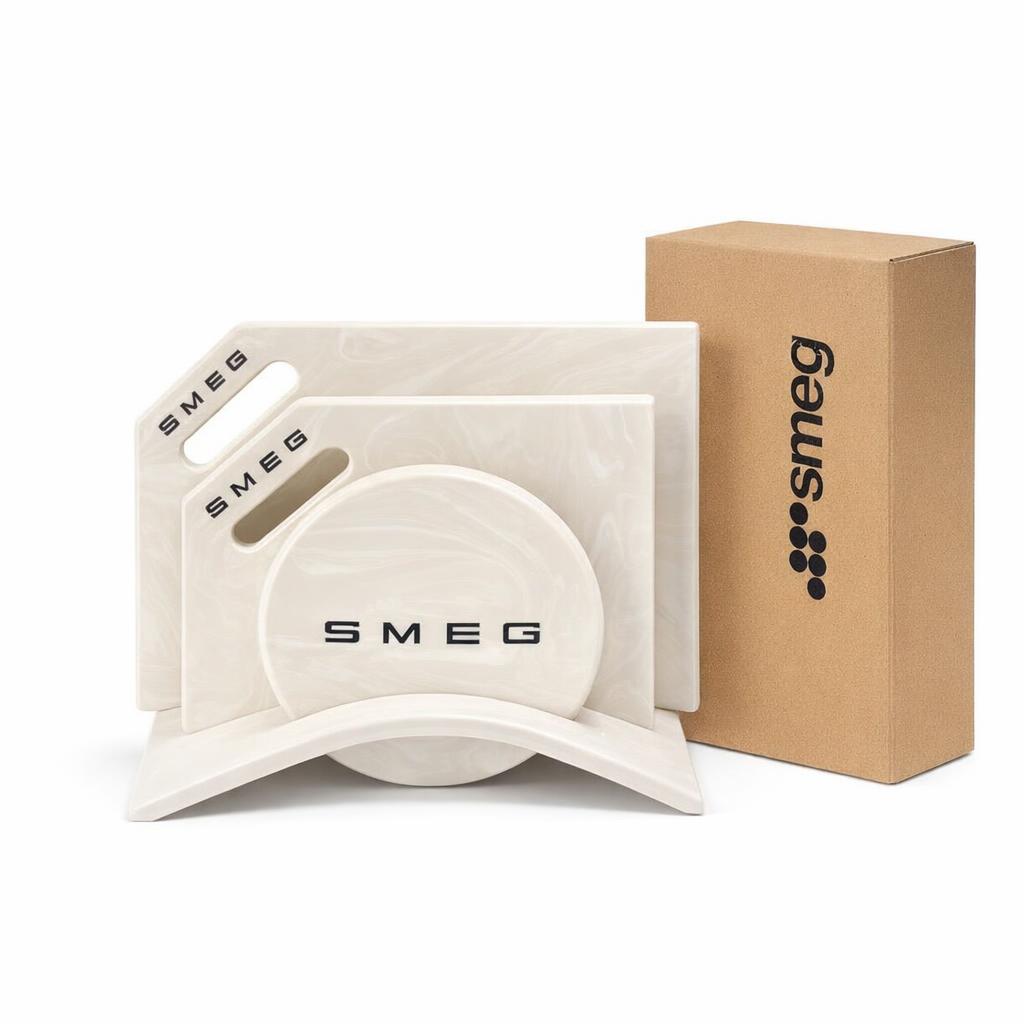 product-photo-1788448776668-0 Набор кухонных разделочных досок SMEG — изображение 1